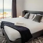 别墅 Allure Panoramic Seaviews 阿德耶