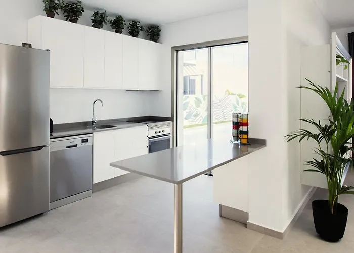 Allure ヴィラ アデヘ